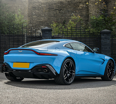 Фото дисков Kahn Superleggera на Aston Martin Vantage 4