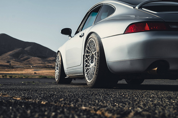 Porsche 993 Carrera 4
