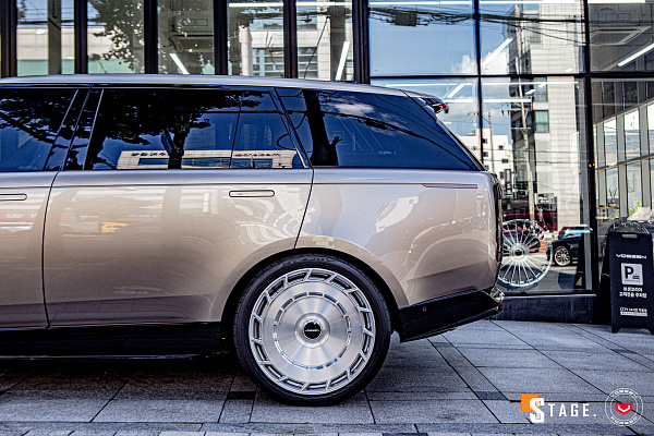Фото дисков Vossen LC3-11T Глянцевый лак на Land Rover Range Rover V