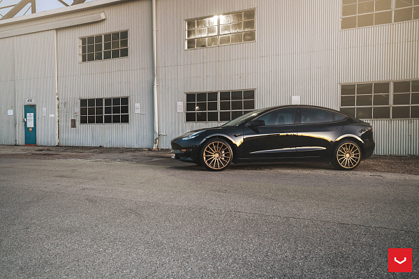 Фото дисков Vossen VFS-2 Сатиновая бронза на Tesla Model 3