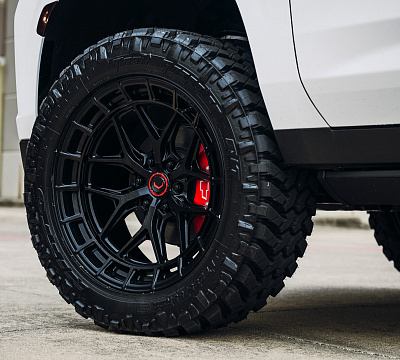 Фото дисков Vossen HFX-1 (6-Lug) на Chevrolet Tahoe V