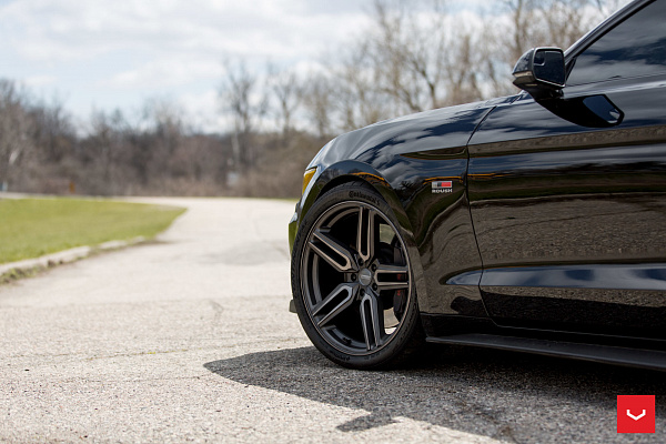 Фото дисков Vossen HF-1 Сатиновый графит на Ford Mustang VI