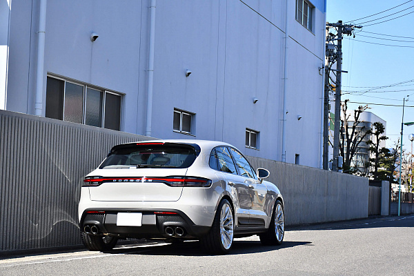 Фото дисков HRE P200 Глянцевый лак на Porsche Macan I