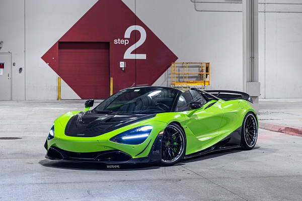Фото дисков Strasse Wheels SV10M Deep Concave FS Черный глянец на McLaren 720S