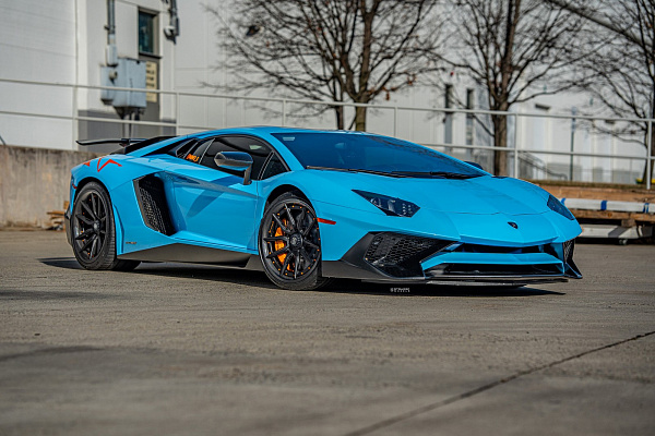 Фото дисков Strasse Wheels SV5-RS Performance Другой цвет на Lamborghini Aventador