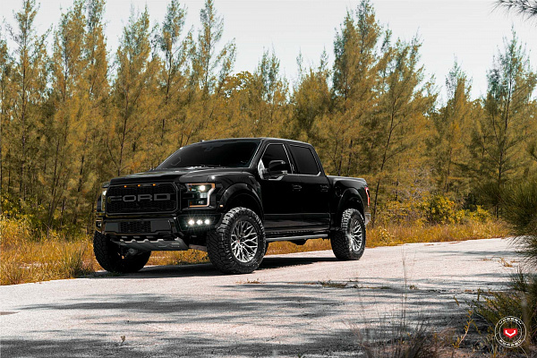 Фото дисков Vossen S17-02 Матовый графит на Ford F-150 XIII