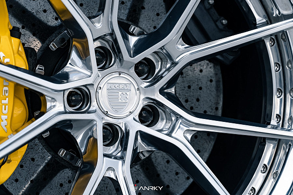 Фото дисков Anrky AN32 Полированный лак на McLaren 720S