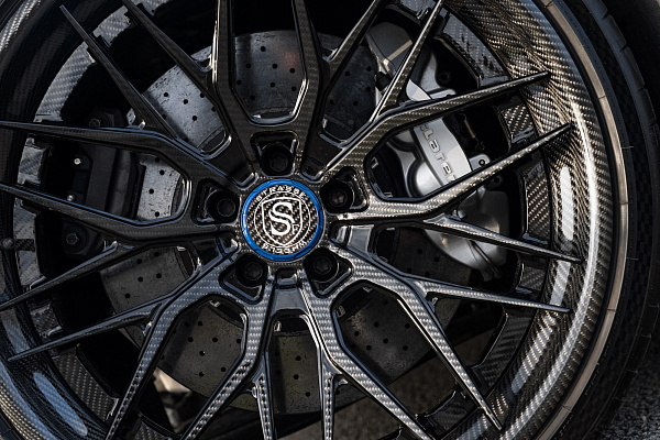 Фото дисков Strasse Wheels SV10M Deep Concave FS Другой цвет на McLaren 720S