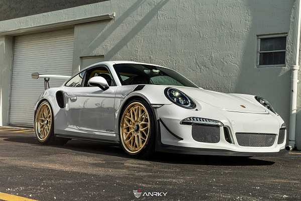 Фото дисков Anrky RS1 Сатиновое золото на Porsche 911 VII