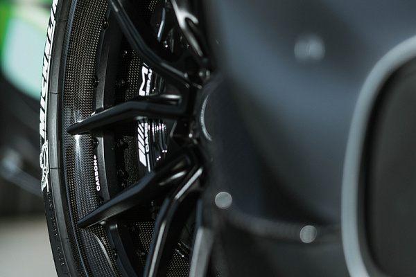 Фото дисков Brixton Forged PF3 Черный сатин на Mercedes-Benz AMG GT I