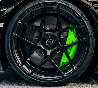 Фото дисков Brixton Forged PF7 на Lamborghini Aventador