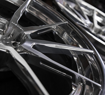 ADV.1 ADV10 Track Spec CS