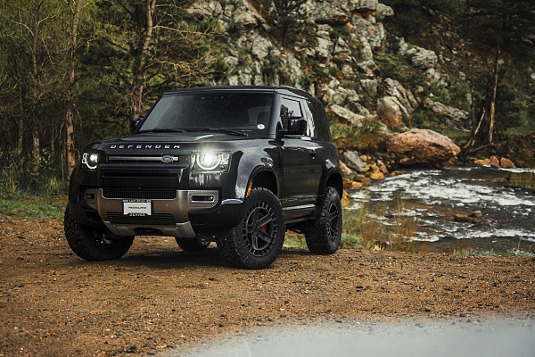Фото дисков Black Rhino ALSTON Черный сатин на Land Rover Defender II