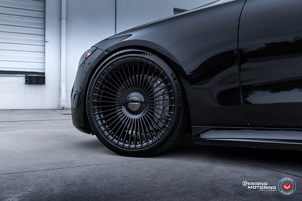 Фото дисков Vossen S17-16 Черный глянец на Mercedes-Benz S-Class (W223)