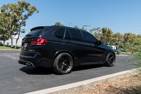 Фото дисков HRE S104 Черный сатин на BMW X5/X5 M (F15/F85)