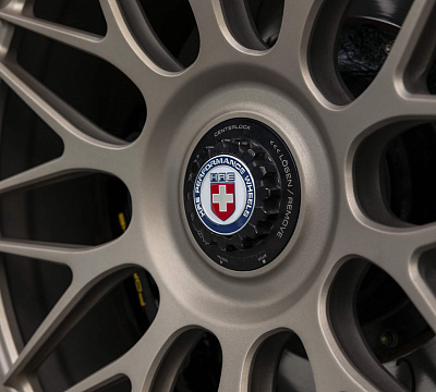 Фото дисков HRE 300 GTS на Porsche 911 VIII