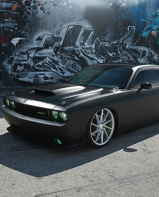 Фото дисков CVT Серебро на Dodge Challenger III