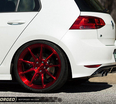 Фото дисков BC Forged RZ39 на Volkswagen Golf VII