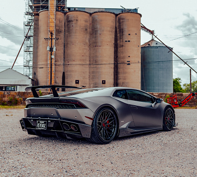 Фото дисков Strasse Wheels SV10M Deep Concave FS на Lamborghini Huracan