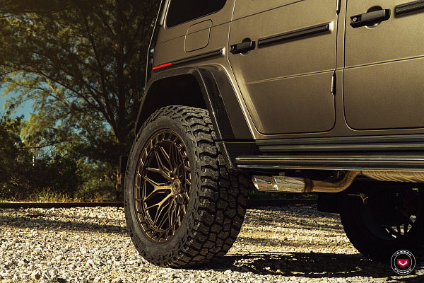Фото дисков Vossen LC3-01T Сатиновая темная бронза на Mercedes-Benz G-Class III