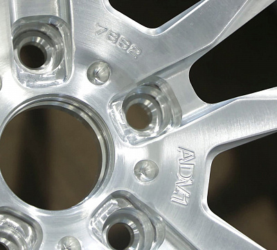 ADV.1 ADV5.2 Track Spec CS