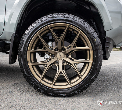 Фото дисков Vossen HF6-4 на Toyota Tacoma III