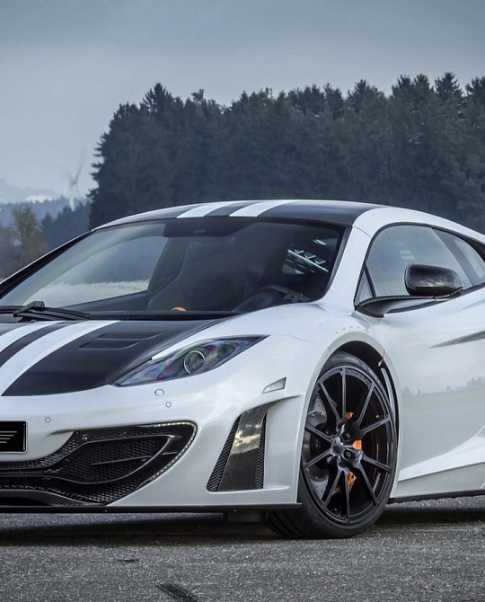 Фото дисков FS.10 C Черный глянец на McLaren 12C