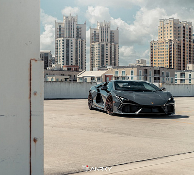 Фото дисков Anrky AN20 на Lamborghini Revuelto