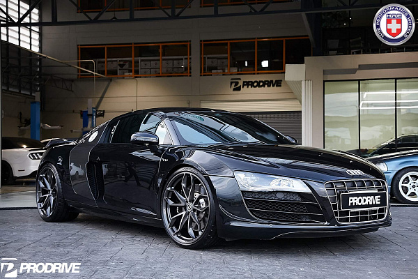 Audi R8