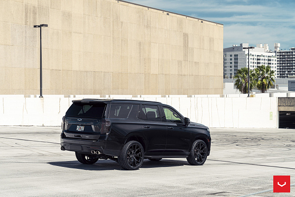 Фото дисков Vossen HF6-4 Черный глянец на Chevrolet Tahoe V