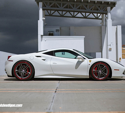 Фото дисков HRE S207 на Ferrari 488