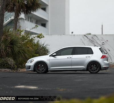 Фото дисков BC Forged HCS21 на Volkswagen Golf VII