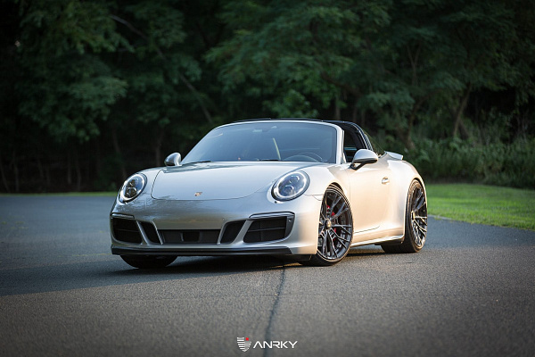 Фото дисков Anrky S2-X5 Глянцевый темный лак на Porsche 911 VII