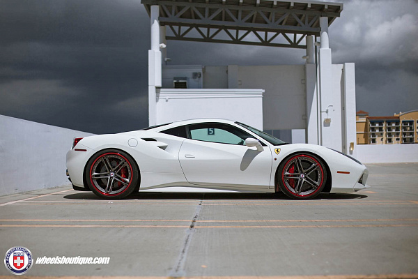 Фото дисков HRE S207 Сатиновый графит на Ferrari 488