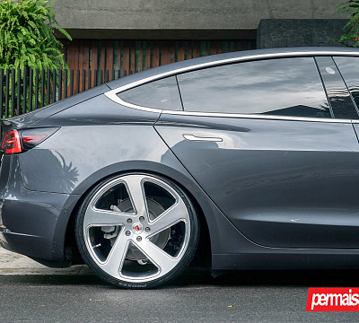 Фото дисков Vossen CG-210T на Tesla Model 3