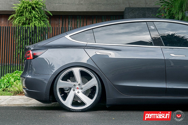 Фото дисков Vossen CG-210T Глянцевый лак на Tesla Model 3