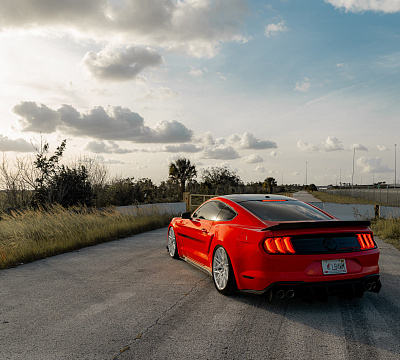 Фото дисков Vossen HF-7 на Ford Mustang VI