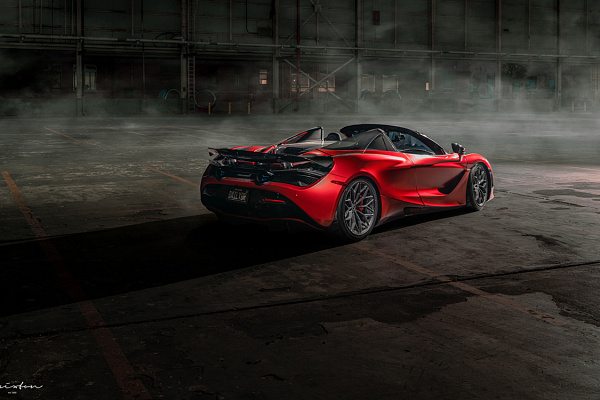 Фото дисков Brixton Forged CM6-R Сатиновый темный лак на McLaren 720S