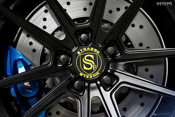 Фото дисков Strasse Wheels SV1 Deep Concave FS Черный матовый на BMW 4/M4 (F32/F82)