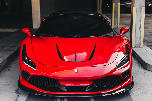 Фото дисков Brixton Forged R11-R Глянцевое золото на Ferrari F8