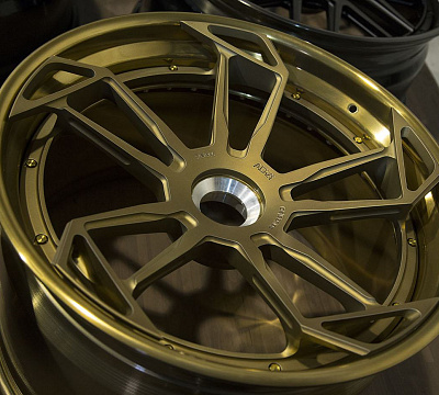 ADV.1 ADV5.3 Track Spec CS