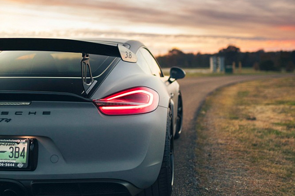 Фото дисков Brixton Forged R11-R Черный сатин на Porsche Cayman II