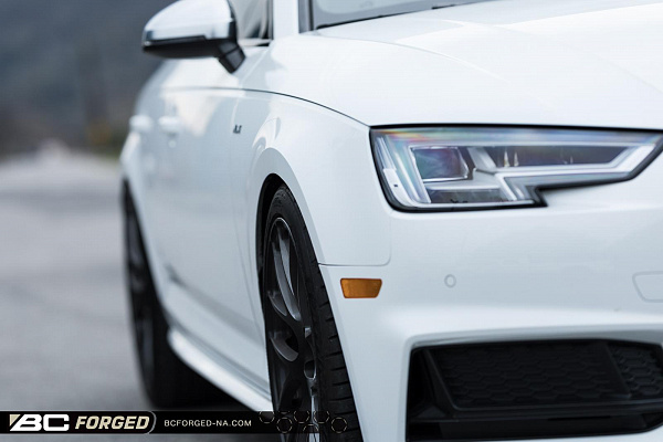 Фото дисков BC Forged RS40 Глянцевый темный лак на Audi A/S/RS 4 (B9)