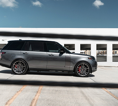 Фото дисков Vossen M-X6 на Land Rover Range Rover IV