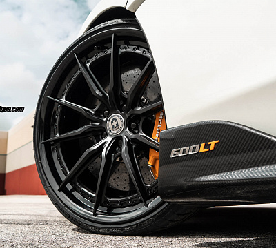 Фото дисков HRE S104SC на McLaren 600