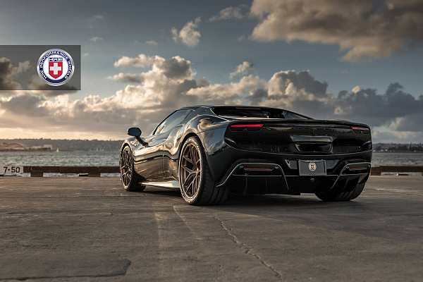 Фото дисков HRE R101 Lightweight Глянцевое темное золото на Ferrari 296