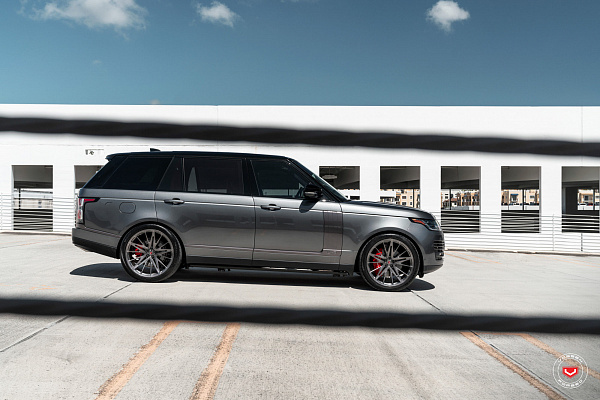 Фото дисков Vossen M-X6 Глянцевый темный лак на Land Rover Range Rover IV