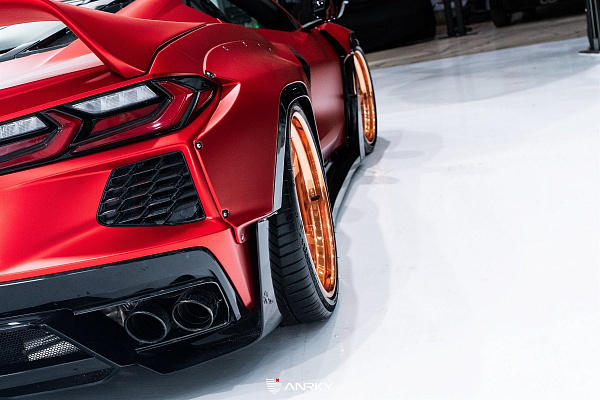 Фото дисков Anrky XR-305 Глянцевая медь на Chevrolet Corvette C8