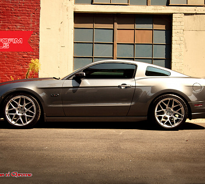 Фото дисков HRE FF01 на Ford Mustang V