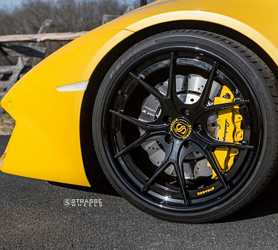 Фото дисков Strasse Wheels SM5R Deep Concave FS на Lamborghini Huracan